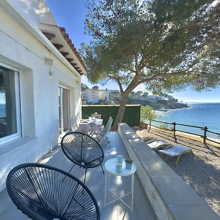 Holiday home Almadrague